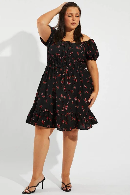 Mini dress with peter pan collar-Black Floral Fit And Flare Dress Short Sleeve Ruched Bust