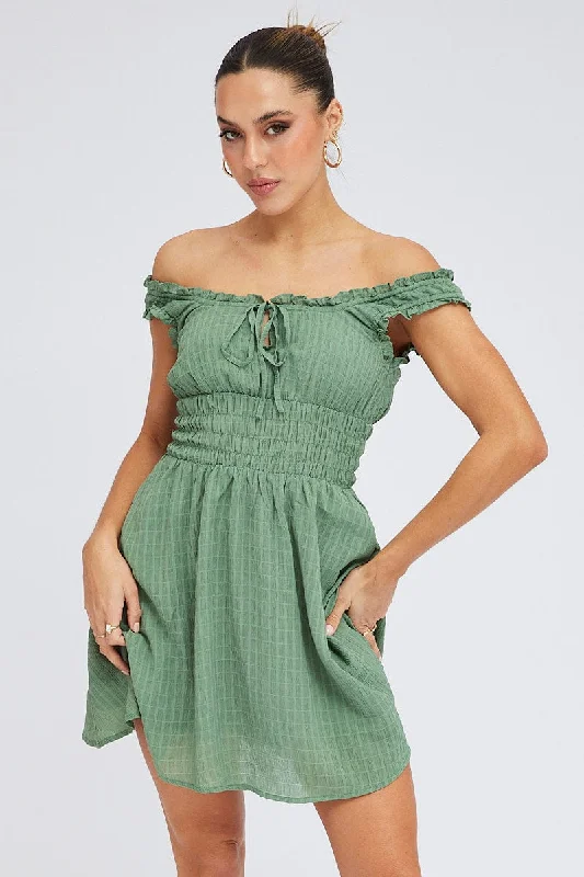 Mini dress with faux wrap-Green Fit and Flare Dress Sleeveless Waist Shirred